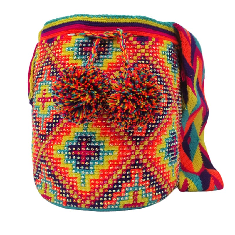 mochilas wayuu decoradas con piedras colores vivos